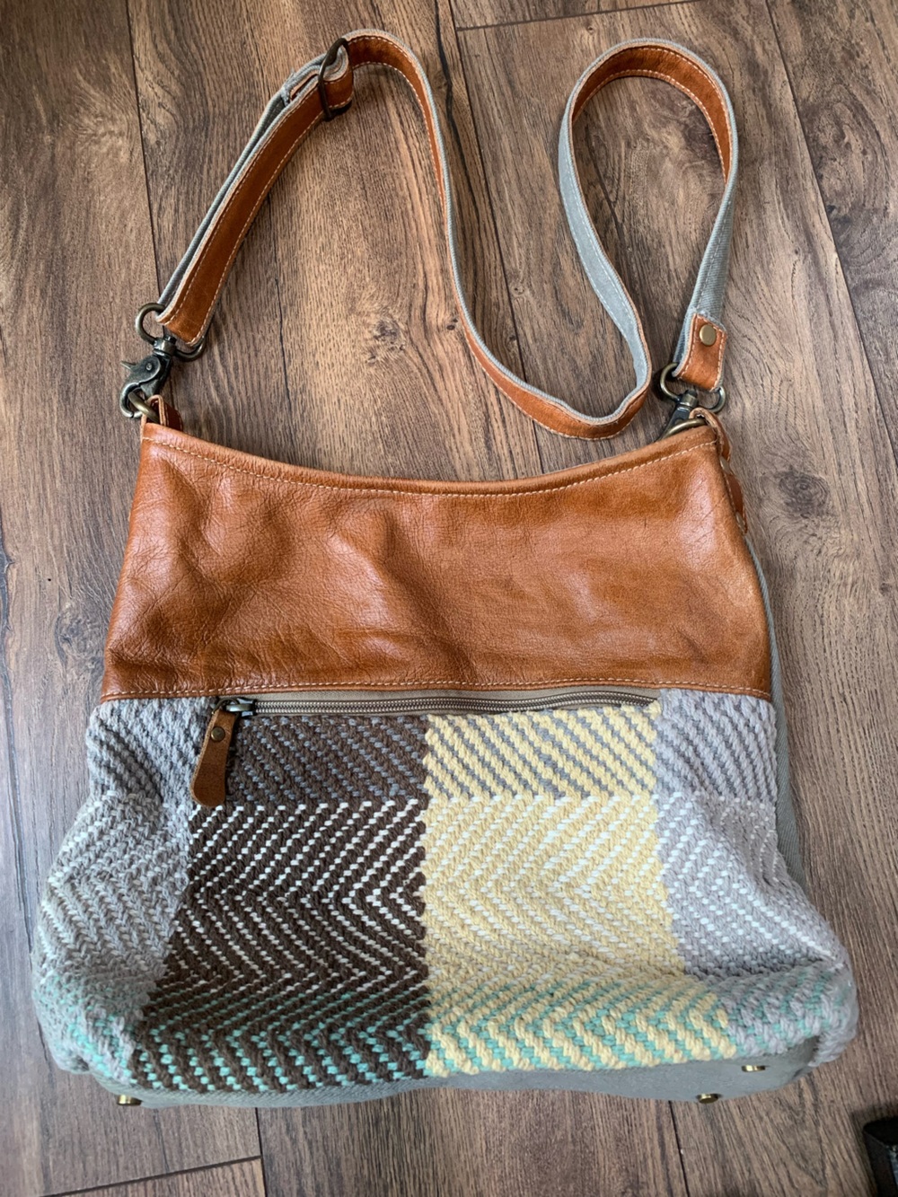 Myra Bag Brown Leather & Multicolor Woven Hobo